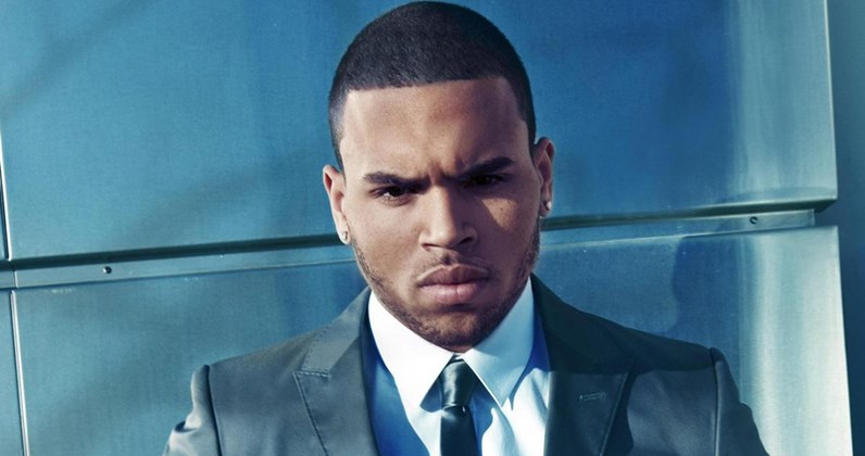 繧ｯ繝ｪ繧ｹ繝ｻ繝悶Λ繧ｦ繝ｳ Chris Brown